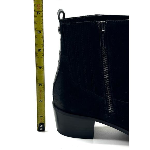 Donald Pliner Banks Women's Black Suede Pull On Ankle Boots Size 7 Booties Zip - Picture 6 of 15